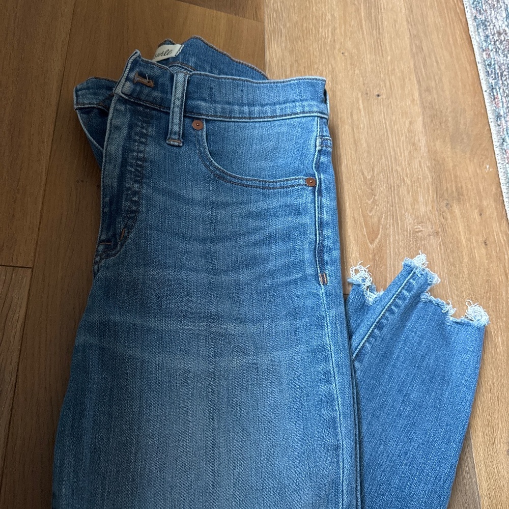Madewell 9” high rise raw edge skinny jean 28